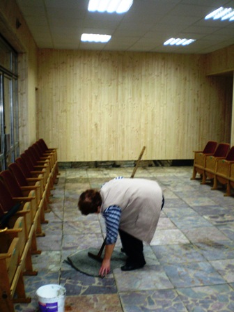 Fotogaléria upratovacie práce KD (5) upratovacie práce KD