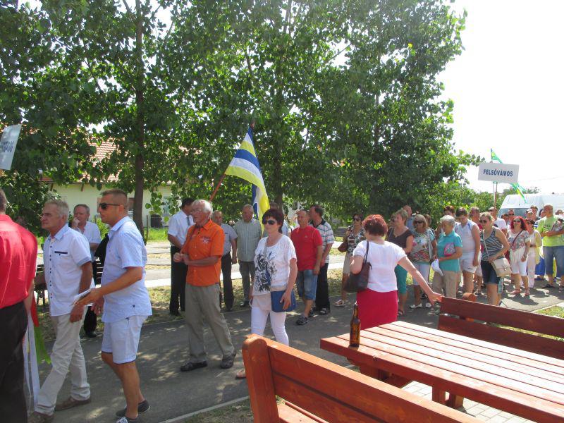 Fotogaléria IX. ročník stretnutia mýtnych obcí vo Vámosújfale (Maďarsku) (17) IX. ročník stretnutia mýtnych obcí vo Vámosújfale (Maďarsku)